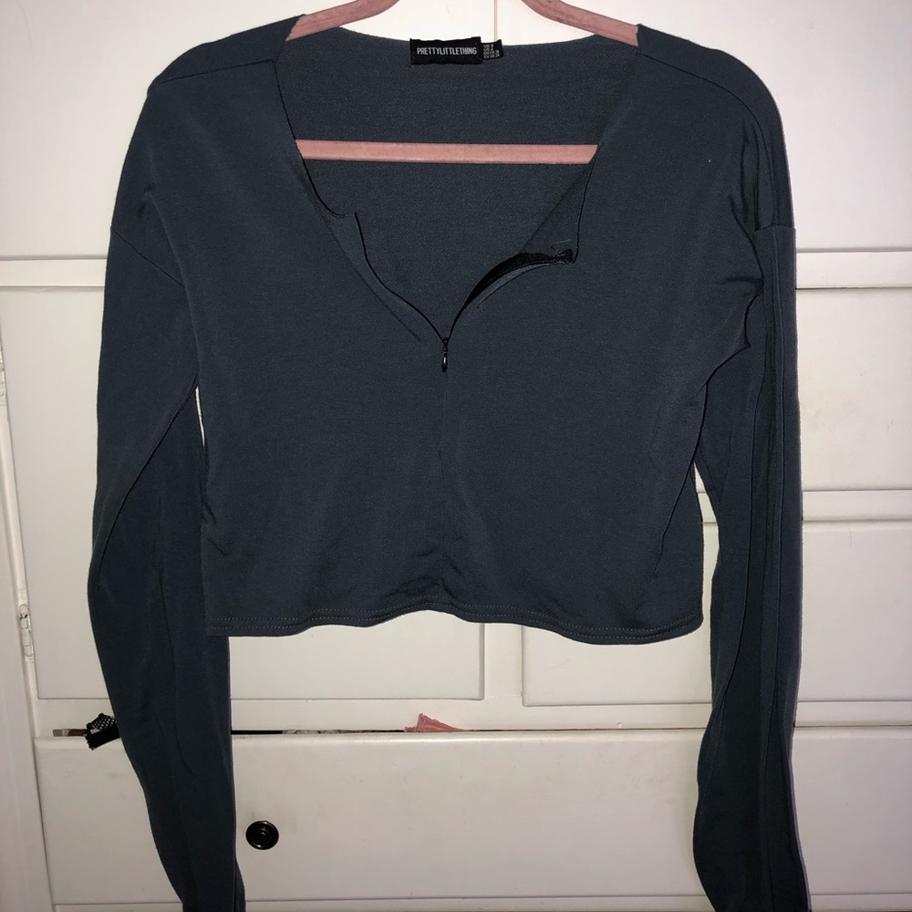 Blue slightly crop zip up top!